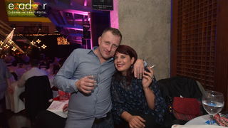 Tisuće Zadrana uživalo na krcatom Narodnom trgu i Tgu Petra Zoranića uz Tomislava Bralića i klapu Intrade Tisuće Zadrana uživalo na krcatom Narodnom trgu i Tgu Petra Zoranića uz Tomislava Bralića i klapu Intrade