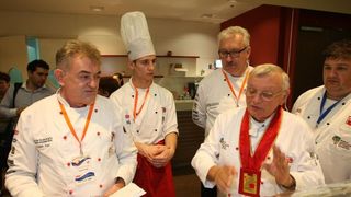 Umag – Hotel Sol Garden Istra u Katoru. Dani hrvatskog kulinarstva i ove godine okupljaju najbolje kuhare, slasticare i ucenike srednjih strukovnih ckola koji se natjecu za medalje i titule drzavnih prvaka. Clanovi zirija. Photo: Dusko Marusic/PIXSELL Umag – Hotel Sol Garden Istra u Katoru. Dani hrvatskog kulinarstva i ove godine okupljaju najbolje kuhare, slasticare i ucenike srednjih strukovnih ckola koji se natjecu za medalje i titule drzavnih prvaka. Clanovi zirija. Photo: Dusko Marusic/PIXSELL