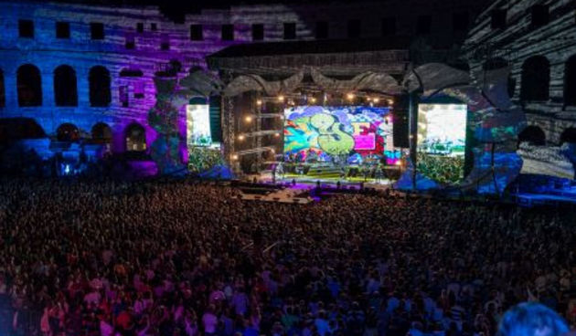 Parni valjak u Areni Pula. Foto: Promo