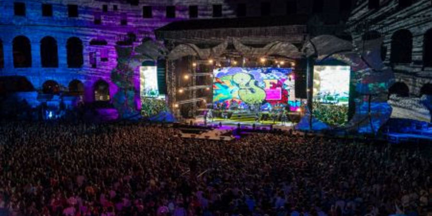 Parni valjak u Areni Pula. Foto: Promo Parni valjak u Areni Pula. Foto: Promo