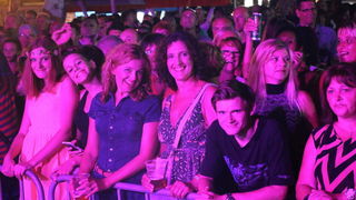 Virsko ljeto 2016: Tomislav Bralić i klapa Intrade oduševili 12 tisuća obožavatelja na virskoj rivi Virsko ljeto 2016: Tomislav Bralić i klapa Intrade oduševili 12 tisuća obožavatelja na virskoj rivi