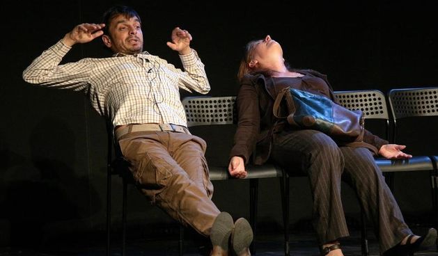 U MUO beogradsko kazaliste Atelje 212 odigralo predstavu Cekaonica.