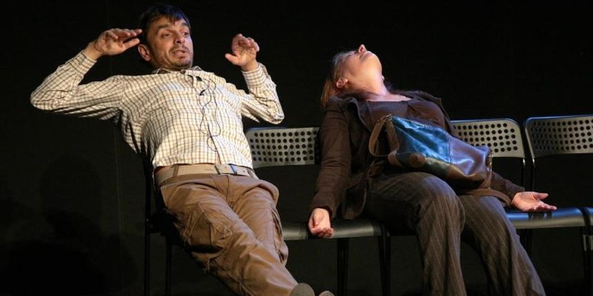 U MUO beogradsko kazaliste Atelje 212 odigralo predstavu Cekaonica.