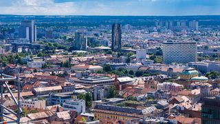Pogled sa Zagrebačke katedrale na centar grada – Zagreb