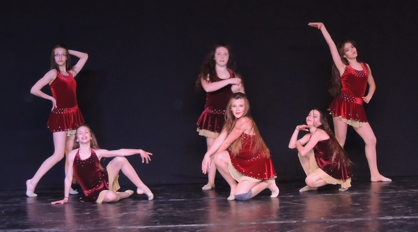 Plesni spektakl prvog dana 2. “Festivala plesa – Pag 2016” Plesni spektakl prvog dana 2. “Festivala plesa – Pag 2016”