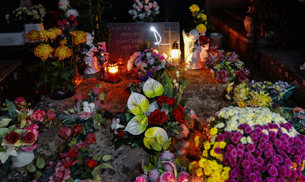 Blagdan Svih svetih na Gradskom groblju Zadar 1. studenog 2016.  Foto: Iva Perinčić