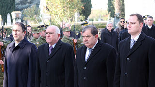 Image 1040149 (auto)