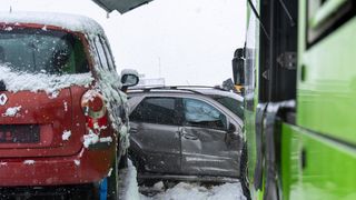 Lančani sudar autobusa i pet automobila kod Gospića