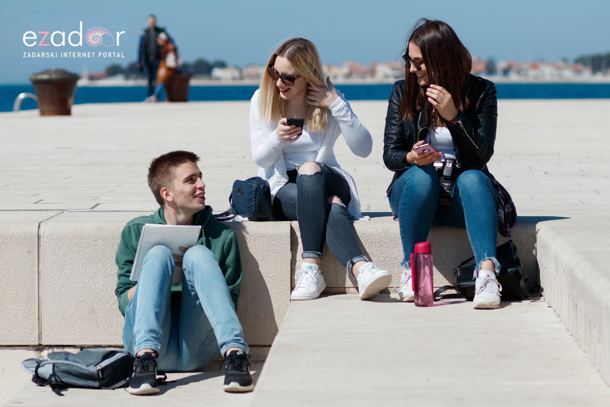 Đir po gradu, subotnja špica 30. ožujka 2019. Đir po gradu, subotnja špica 30. ožujka 2019.
