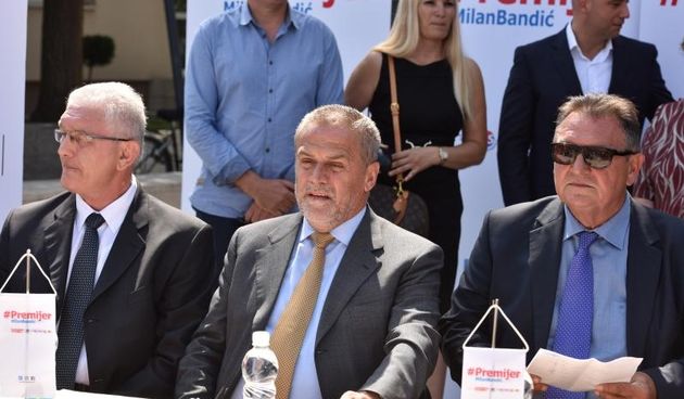 Milan Bandic, Radimir Cacic, Ljubo Jurcic, Jurica Soic i Milivoj Spika na Trgu Ante Starcevica predstavili predizborni program koalicije Za premijera. Photo: Hrvoje Jelavic/PIXSELL