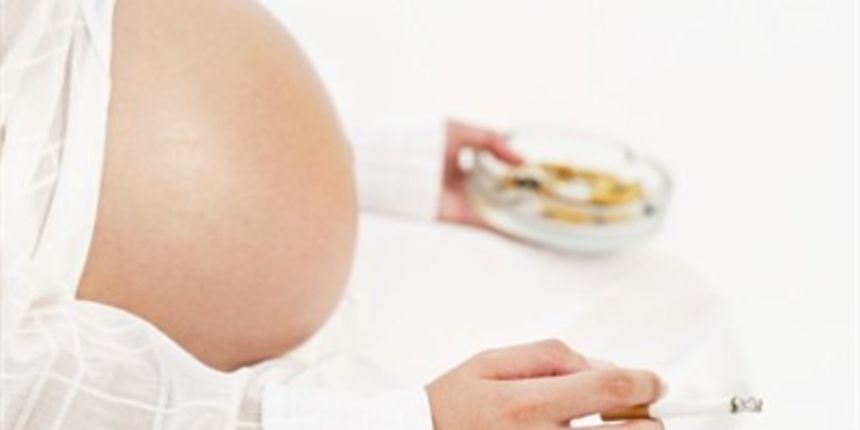 Trudnica puši (Tportal.hr) Trudnica puši (Tportal.hr)