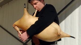 Zadarski karneval 2010: KUD “Druzina” Pag na Narodnom trgu