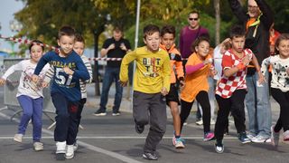 Šibenik: Dječja te utrke Šibenskih deset & Draženova četvorka povodom 53. rođendana Dražena Petrovića Šibenik: Dječja te utrke Šibenskih deset & Draženova četvorka povodom 53. rođendana Dražena Petrovića