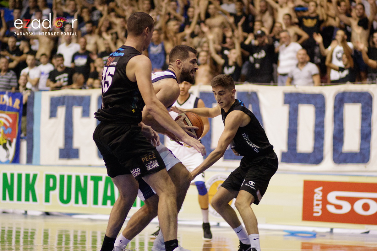 Humanitarna utakmica u Jazinama: KK Zadar – KK Diadora Humanitarna utakmica u Jazinama: KK Zadar – KK Diadora