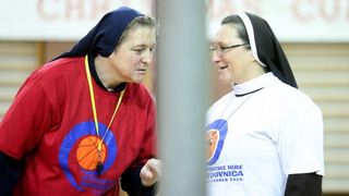 Zagreb: Sportske igre redovnica u OŠ Mato Lovrak. Photo: Goran Jakus/PIXSELL