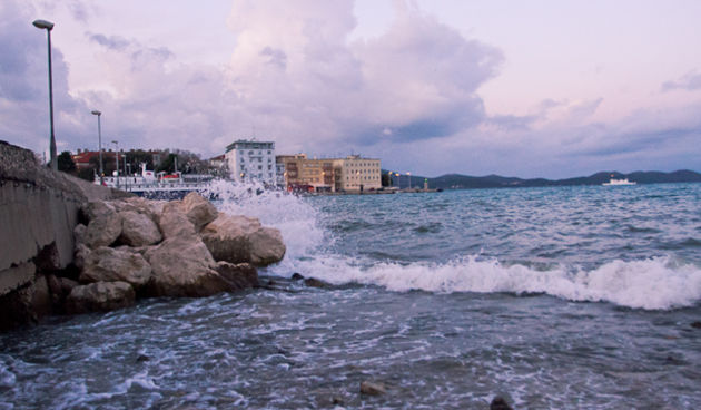 Tramontana u Zadru 17. prosinca 2011., Foto: Leo Banić