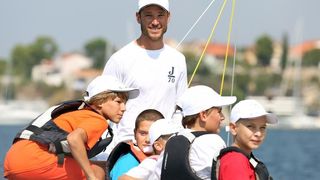 Zlatni olimpijci Fantela i Marenić družili se sa šibenskom djecom povodom dana jedrenja. Photo: Duško Jaramaz/PIXSELL Zlatni olimpijci Fantela i Marenić družili se sa šibenskom djecom povodom dana jedrenja. Photo: Duško Jaramaz/PIXSELL