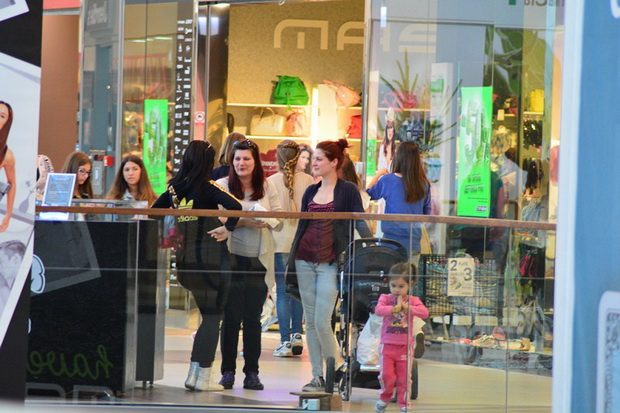 Supernova: Večer super popusta 17. svibnja 2014. Foto: Iva Perinčić Supernova: Večer super popusta 17. svibnja 2014. Foto: Iva Perinčić