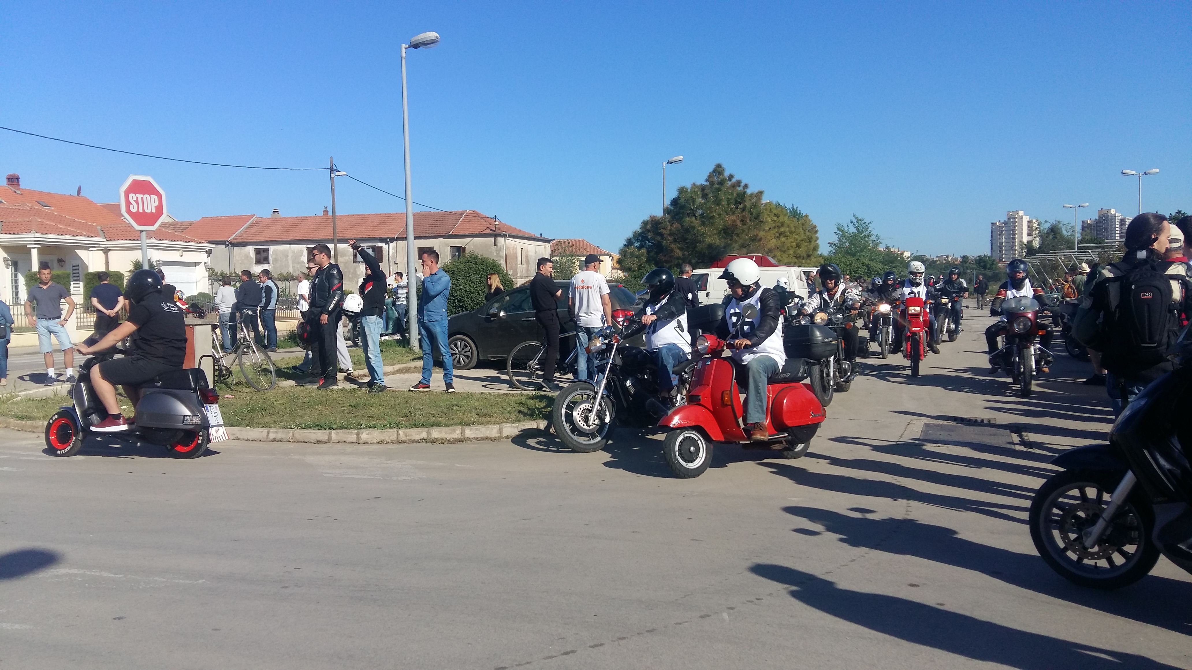 Start utrke oldtimera u uvali Bregdetti