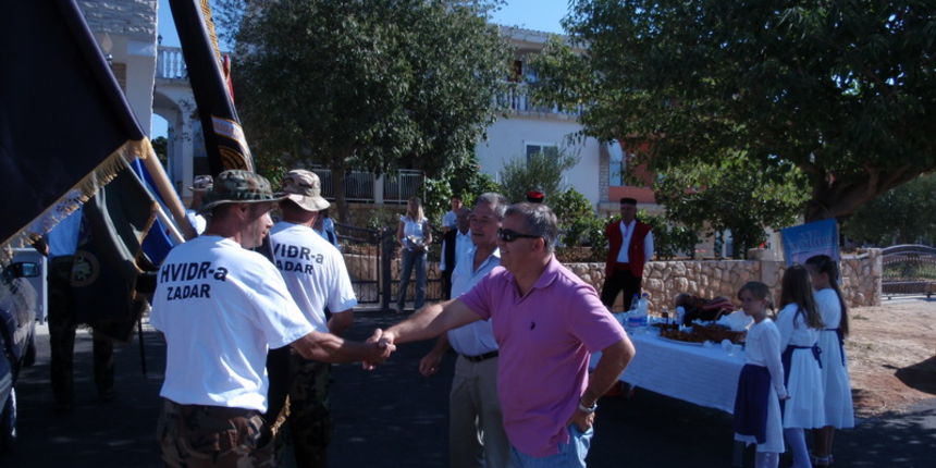 U Jasenicama prigodno dočekani hodočasnici Hrvatskih branitelja U Jasenicama prigodno dočekani hodočasnici Hrvatskih branitelja