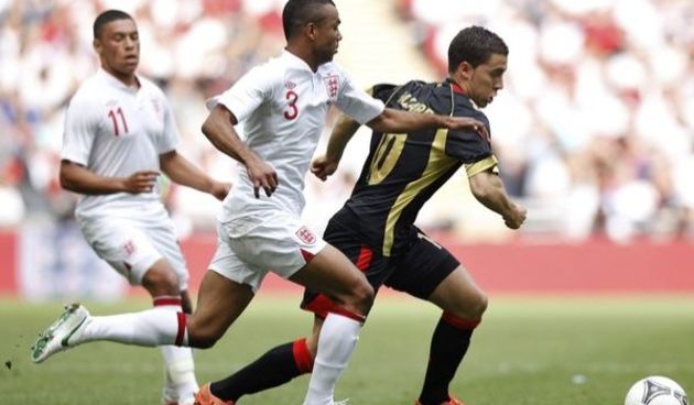 Ashley Cole i Eden Hazard