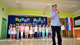 Prvi dan škole u OŠ Stanovi  ; foto Iva Perinčić