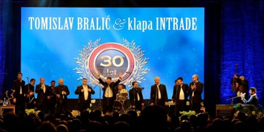 Tomislav Bralić i klapa Intrade proslavili 30. rođendan u Tivoliju Tomislav Bralić i klapa Intrade proslavili 30. rođendan u Tivoliju