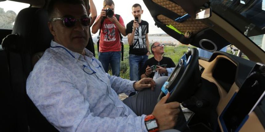 Pokraj Pozdrava Suncu u sklopu Nikola Tesla EV Rally-a predstavljeni su automobili na elektricni pogon. Photo: Filip Brala/PIXSELL