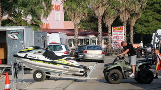 Vir: Slobodan trening na plaži Jadro pred utrke Alpe Adria Jest Ski Toura. Foto: Kažimir Škrbić/Virski list