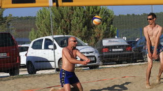 Na plaži Punta u Bibinjama održan 6. Memorijalni turnir u odbojci na pijesku za Tomislav Sikirića – Siku. Foto: Leo Banić Na plaži Punta u Bibinjama održan 6. Memorijalni turnir u odbojci na pijesku za Tomislav Sikirića – Siku. Foto: Leo Banić