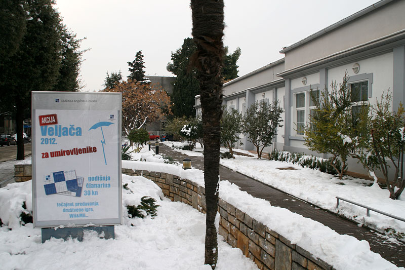 Snježni đir oko Gradske knjižnice Zadar, Foto: Lucija Juravić Snježni đir oko Gradske knjižnice Zadar, Foto: Lucija Juravić