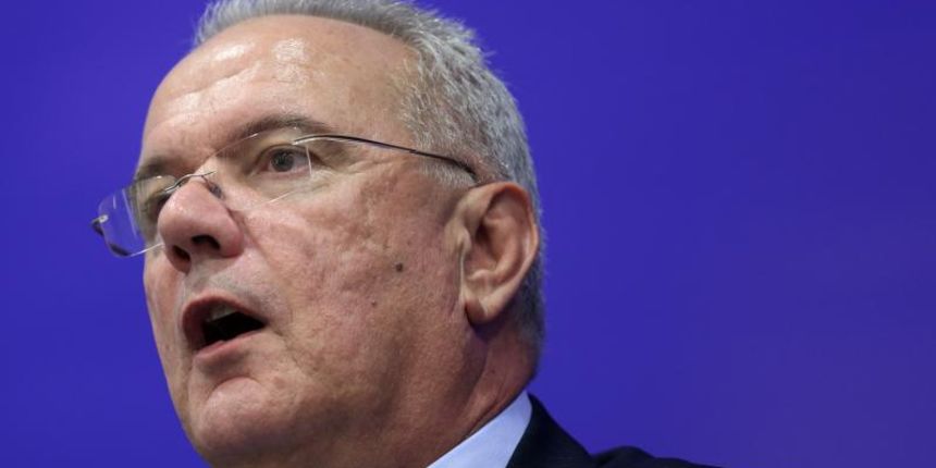 27.09.2013., Zagreb – Povjerenik Europske komisije za zastitu potrosaca Neven Mimica boravi u prvom sluzbenom posjetu Hrvatskoj te je u Ban centru u Hrvatskoj europskoj kuci sudjelovao u javnoj raspravi o temi “Potrosacka politika – sto ima u tome za gr