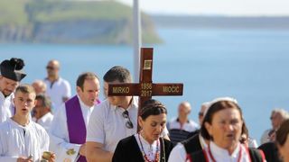 Mirko Miočić ispraćen na posljednji počinak na mjesnom groblju u Rtini Mirko Miočić ispraćen na posljednji počinak na mjesnom groblju u Rtini