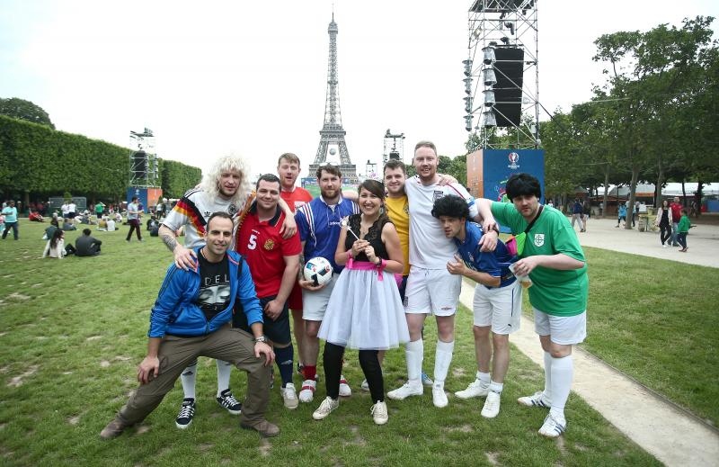 EURO 2016: Fan zona pored Eiffelovog tornja. Photo: Sanjin Strukić/PIXSELL EURO 2016: Fan zona pored Eiffelovog tornja. Photo: Sanjin Strukić/PIXSELL