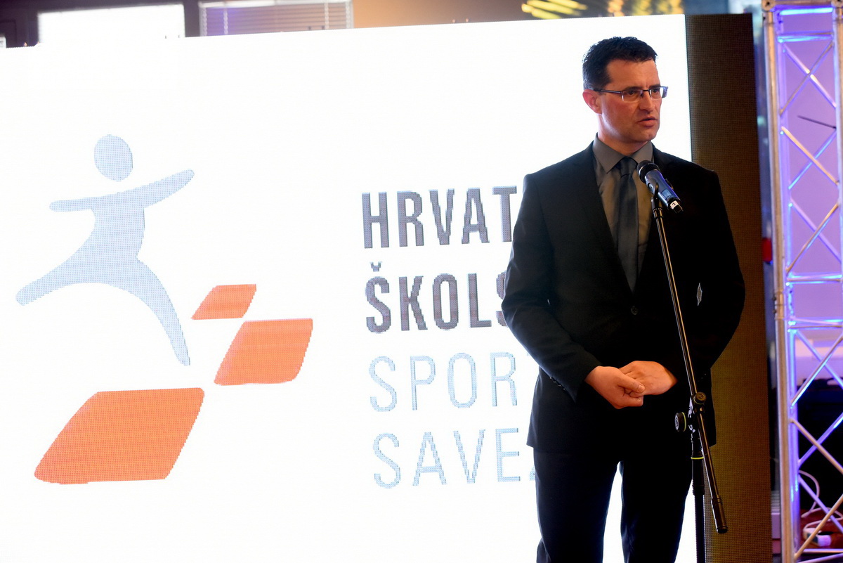 Na Višnjiku održana javna radionica “Zdravstveno usmjerena tjelesna aktivnost učenika” (ZUTA) Na Višnjiku održana javna radionica “Zdravstveno usmjerena tjelesna aktivnost učenika” (ZUTA)