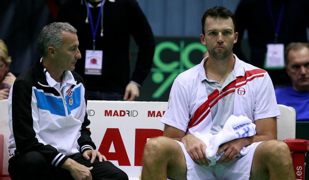 Zagreb, 060311. Dom sportova, Trg Kresimira Cosica. Davis Cup, 1. kolo, Hrvatska – Njemacka. Ivo Karlovic – Philipp Petzschner. Na fotografiji: Goran Prpic i Ivo Karlovic. Foto: Ronald Gorsic / CROPIX