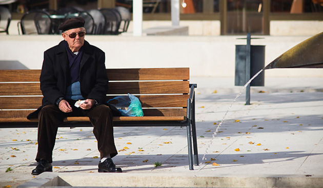 Đir po gradu 27. studenog 2012., umirovljenik