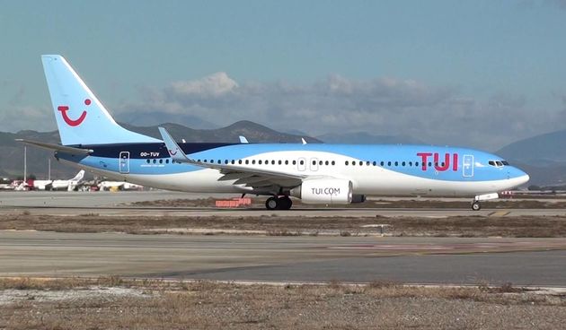 TUI Airlines Nethelands Boeing 737-800