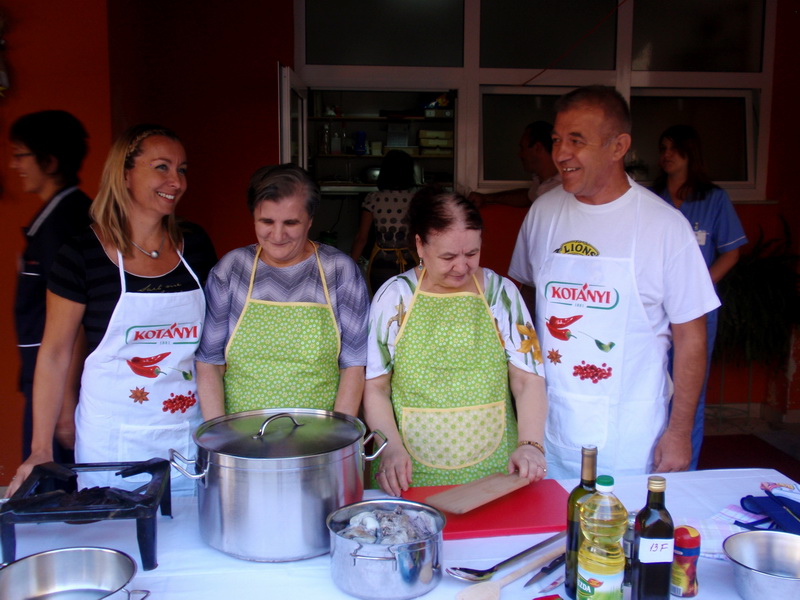 Kulinarsko natjecanje pod nazivom Kuvamo sipu za ekipu u Domu Sv. Frane Kulinarsko natjecanje pod nazivom Kuvamo sipu za ekipu u Domu Sv. Frane