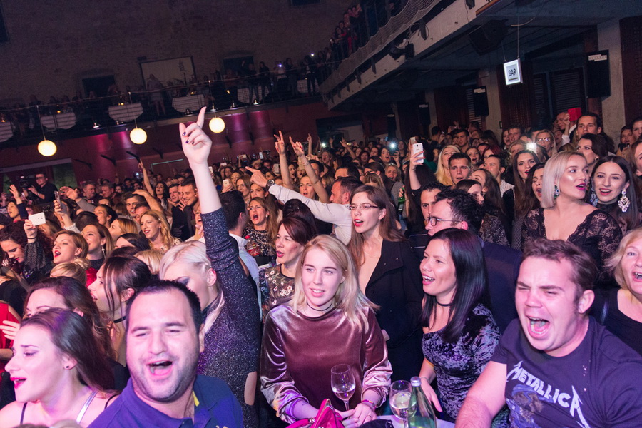 Koncert Doris Dragović u klubu Arsenal Zadar Koncert Doris Dragović u klubu Arsenal Zadar