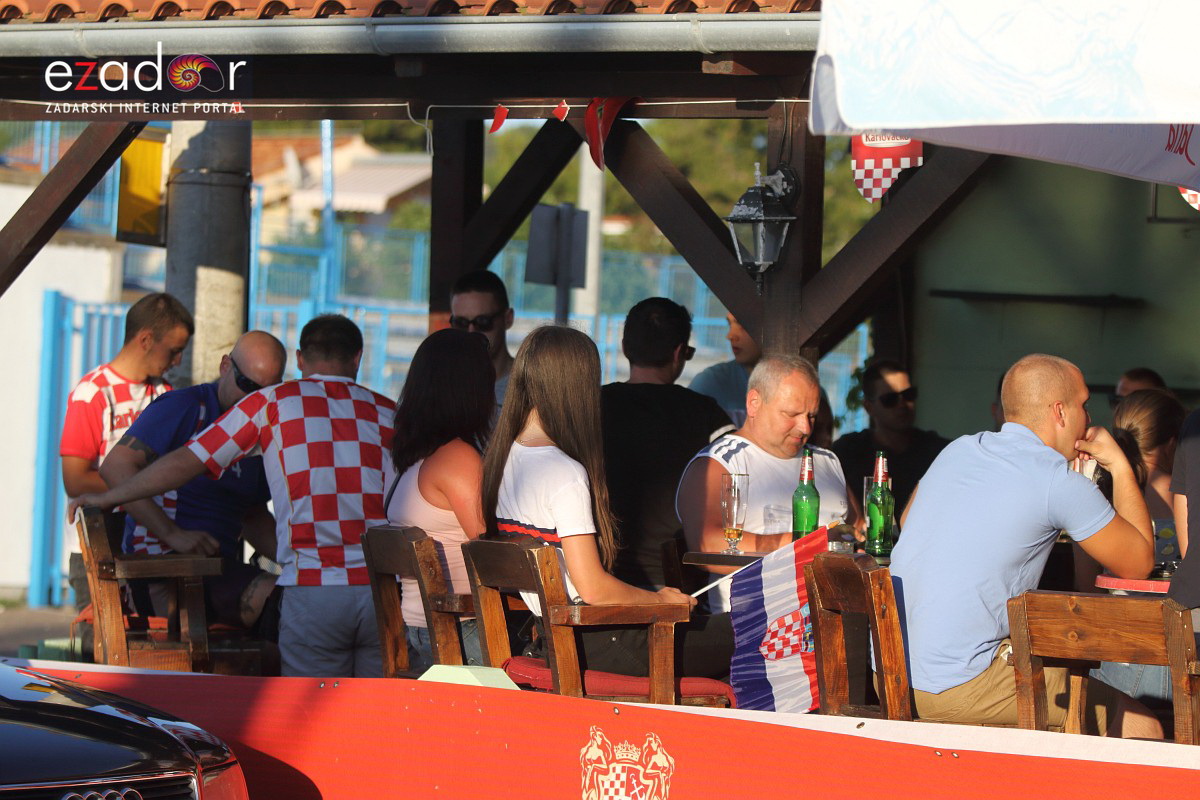 Bibinje: Navijanje za Vatrene i fešta nakon pobjede nad Rusijom
