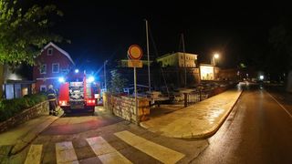 Vatrogasci na intervenciji u Restoranu Foša, Foto: Filip Brala/PIXSELL