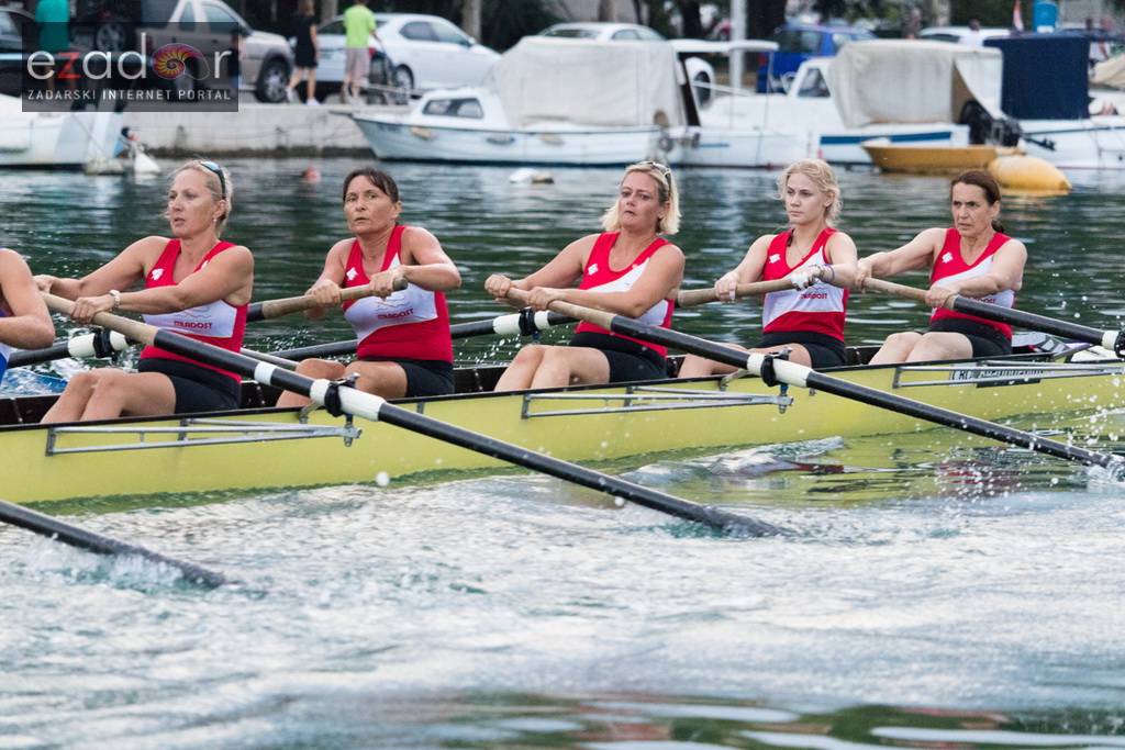 6. “Jadranov veslački dvoboj” osmeraca u uvali Jazine 6. “Jadranov veslački dvoboj” osmeraca u uvali Jazine