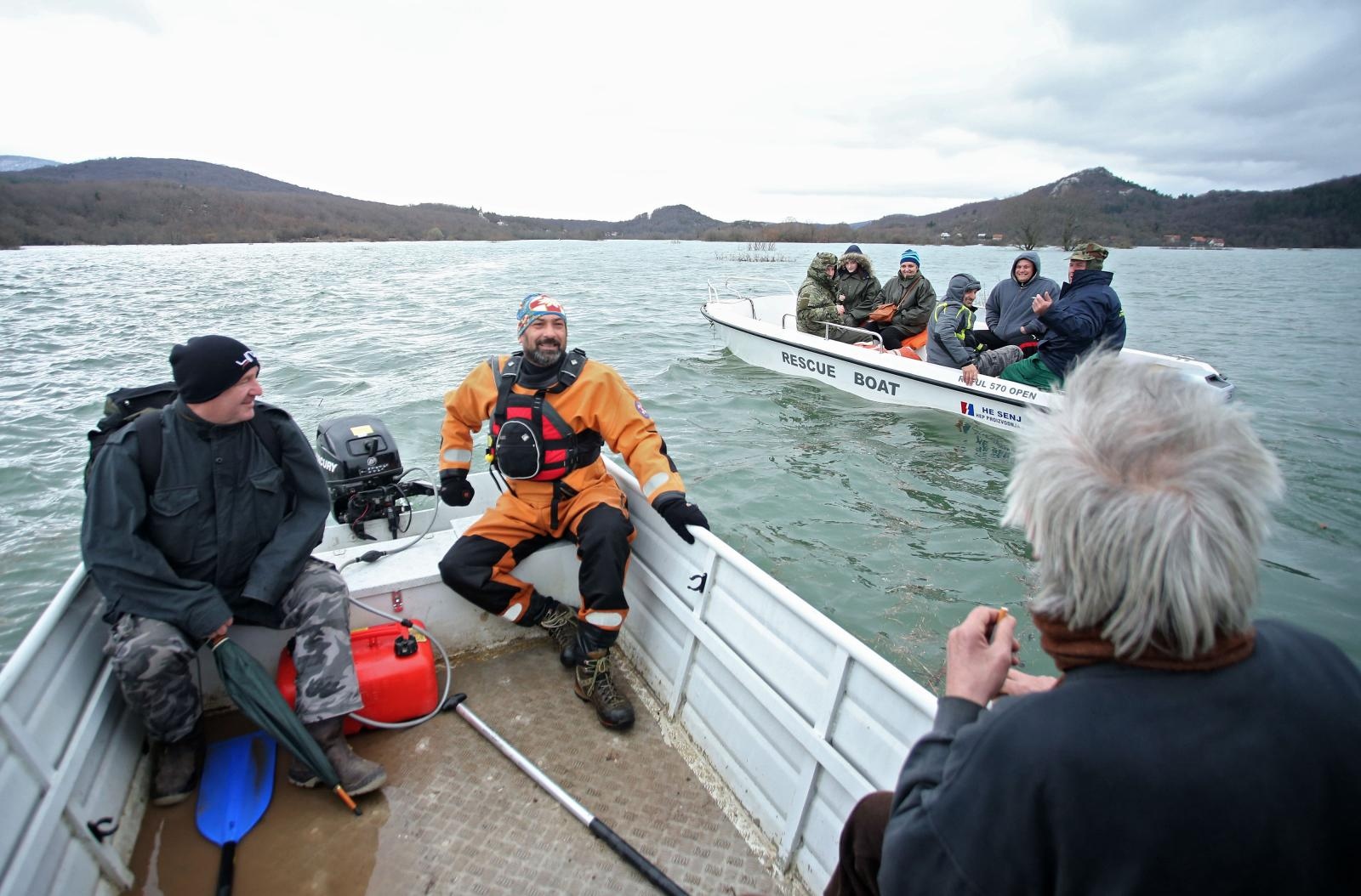 Na području Kosinja proglašeno izvanredno stanje obrane od poplava Na području Kosinja proglašeno izvanredno stanje obrane od poplava