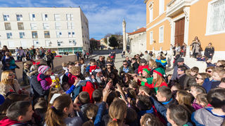 Badnjak 2016: Blagdanski đir po gradu 24. prosinca Badnjak 2016: Blagdanski đir po gradu 24. prosinca