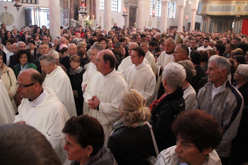 Svečano misno slavlje povodom blagdana sv. Šimuna, foto: Iva Perinčić Svečano misno slavlje povodom blagdana sv. Šimuna, foto: Iva Perinčić