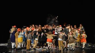 Kazališna udruga “Igrajmo se”: Predstava “Godišnja doba”