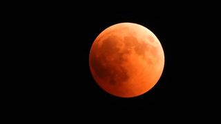 Prekrasan pogled na pomrčinu Mjeseca iz Dubrovnika Prekrasan pogled na pomrčinu Mjeseca iz Dubrovnika