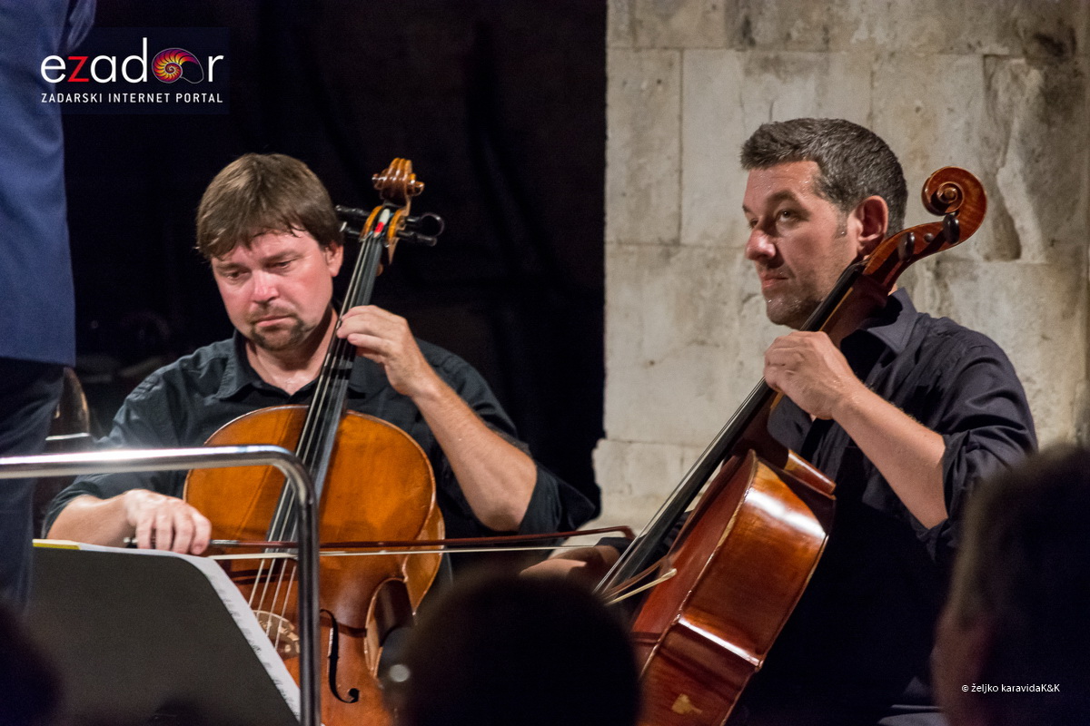 59. Glazbene večeri u sv. Donatu: Orkestar Epoque i gitarist Krešimir Bedek @ Crkva sv. Nikole