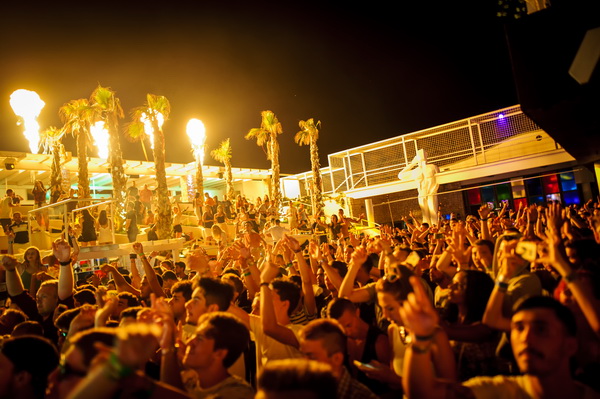 Trećeg dana Blacksheep Festivala u Aquarius klubu na Zrću nastupio je Moti. Foto: Goran Telak